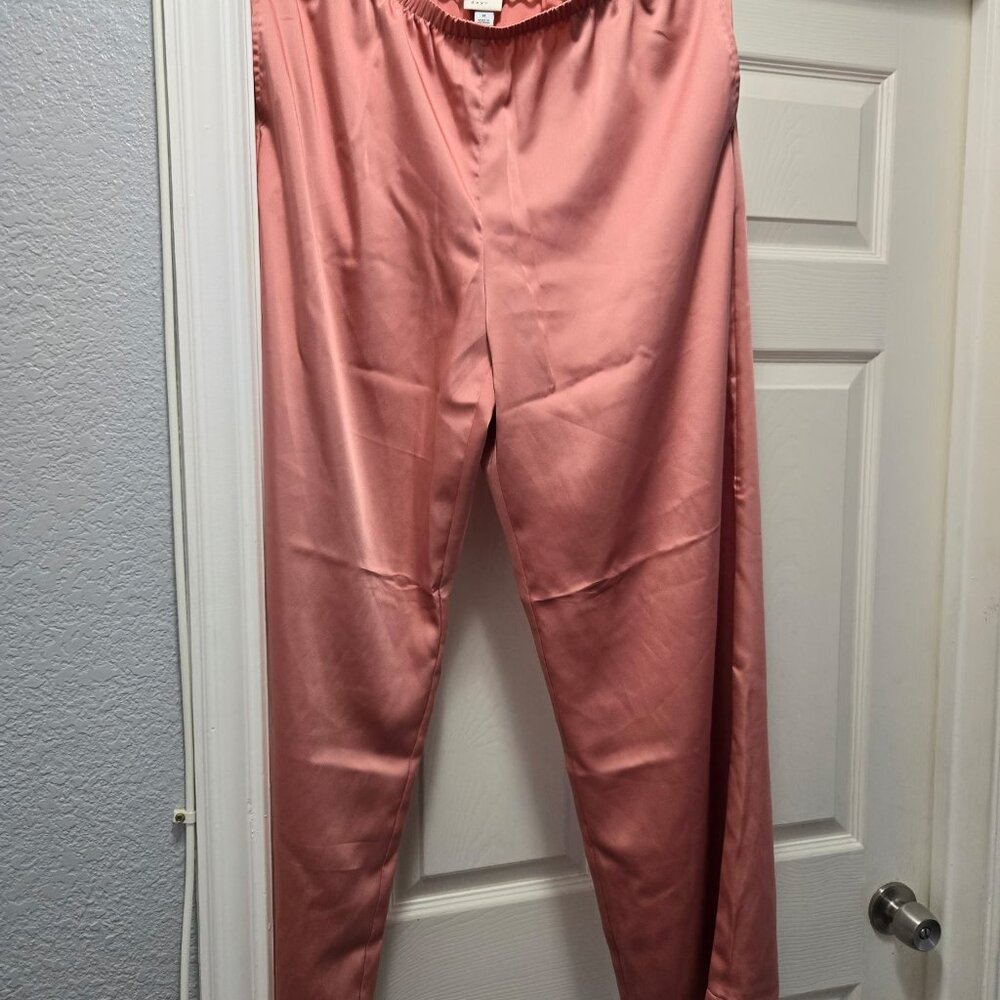 Women's Mid-Rise Straight Leg Satin Pull-On Pants Size M